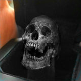 Edelstahl Herrenring im Gotik-Stil mit Totenkopf-Desig - Siegelring-shop