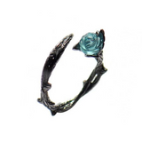 Schwarzer Thorn-Ring mit blauer Kristallrose für Männer