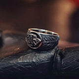 Viking-Ring aus Sterlingsilber mit Wolfsemblem und filigranem Blattdesign