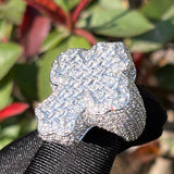Handgefertigter Kreuzring in Gold mit AAAAA-Zirkonia und Prong-Fassung – Funkelndes Design für Herren - Siegelring-shop