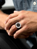 Silbersignet-Ring für Männer mit nordischen Runes und schwarzem Onyx