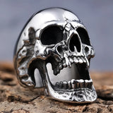 Edelstahl Herrenring im 3D Totenkopf-Design für Biker und Gothic-Stil - Siegelring-shop