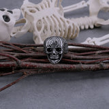 Herrenring aus Edelstahl im Gothic-Stil mit Schädel und Blumenmuster Gravur - Siegelring-shop