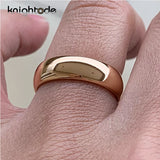 Klassischer Hochzeitsring für Männer aus hochwertigem Wolfram in Roségold mit polierter Oberfläche**