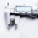 # Silberner Männer Ring mit Löwenkopf-Design und Saphir-Augen – 925 Sterling Silber Schmuckstück für starke Persönlichkeiten