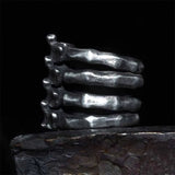 Ring aus Silber im Rock-Stil mit Fischgräten-Muster für Männer