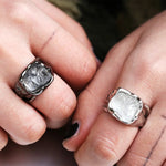 Ring mit einzigartigem Stein-Design in Schwarz