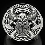 Silberring für Männer mit Wikinger-Symbolik graviertem Piratenschädel