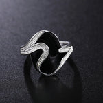 Herrenring aus 925 Sterling Silber mit AAA Zirkonia und schwarzer Epoxy-Einlage - Siegelring-shop