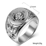 Goldfarbener Herren-Siegelring aus Edelstahl mit Adler-Emblem und Gravur - Siegelring-shop