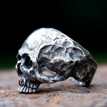 Herrenring im Vintage-Stil mit Totenkopf, Edelstahl, Gothic Biker-Signet in Silberoptik - Siegelring-shop