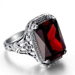 S925 Sterling Silber Ring mit synthetischem Rubinund florale Details