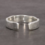 Men's sterling silver S925 ring with hammered finish