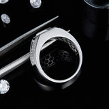 Diamantierter Herrenring aus 925er Sterling Silber mit geometrischem Design und Glitz