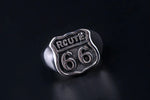 Herren-Siegelring "Route 66" aus Edelstahl mit Schwarzem Emblem - Siegelring-shop