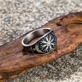 Herrenring im Wikingerstil mit Vegvisir Motiv aus Edelstahl in Vintage Schwarz - Siegelring-shop