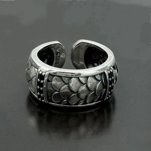 Herrenring aus S925 Silber mit Retro-Drachenmast-Stil