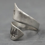 925er Sterling Silber Ring mit Berg- und Baum-Engravierung im einfachen Stil