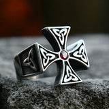 Norse Viking Design Kreuzring mit rotem Stein