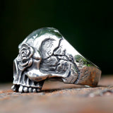 Edelstahl Totenkopf-Ring mit Rosen-Design für Biker - Siegelring-shop