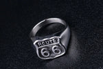 Herren-Siegelring "Route 66" aus Edelstahl mit Schwarzem Emblem - Siegelring-shop