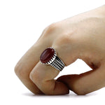 Men's ring made of S925 silver with classic vintage style and synthetic red