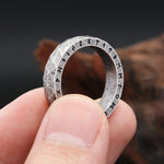 NordischerRune Ring 316L Edelstahl Geprägter Amuletring in Anthrazit