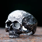 Herrenring im Vintage-Stil mit Totenkopf, Edelstahl, Gothic Biker-Signet in Silberoptik - Siegelring-shop