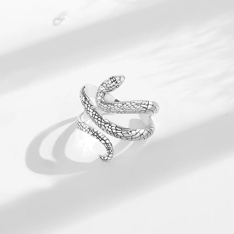 Ring made of 925 sterling silver with vintage snake design