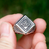 Viking-Signetring aus Edelstahl 316L mit Valknut-Amulett und keltischen Mustern - Siegelring-shop