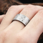 Men's ring made of 316L stainless steel in an attractive structured silver design