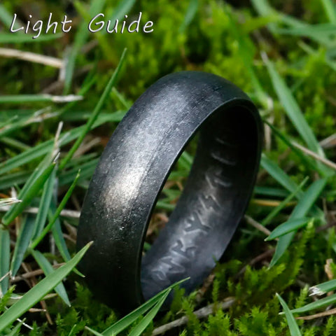 Ring aus 316L Edelstah mit eingravierten Runesymbolen