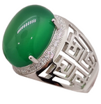 Herrenring aus 925er Silber mit grünem Jade-Edelstein und filigranem Design